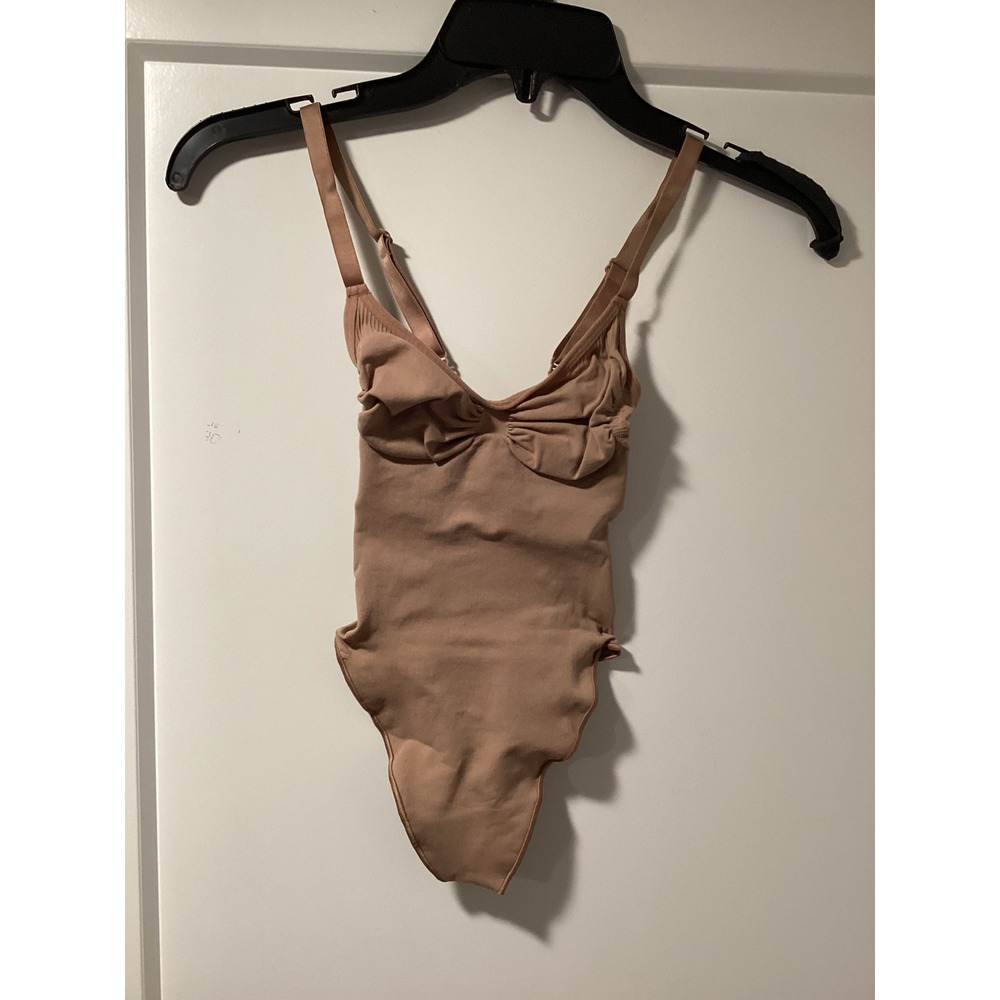 SKIMS‎ Seamless Sculpt Thong Bodysuit Sienna BD-THG-3369 Womens XS